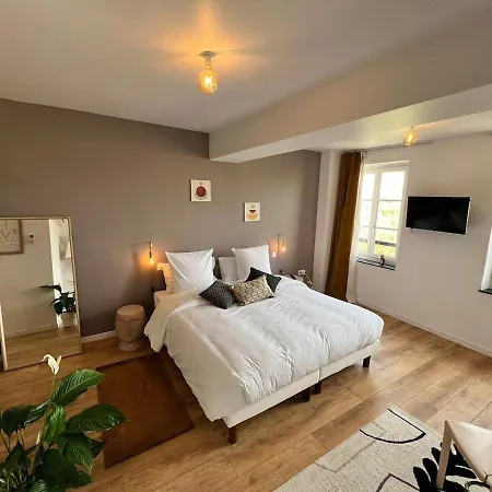O'ma Apartmán